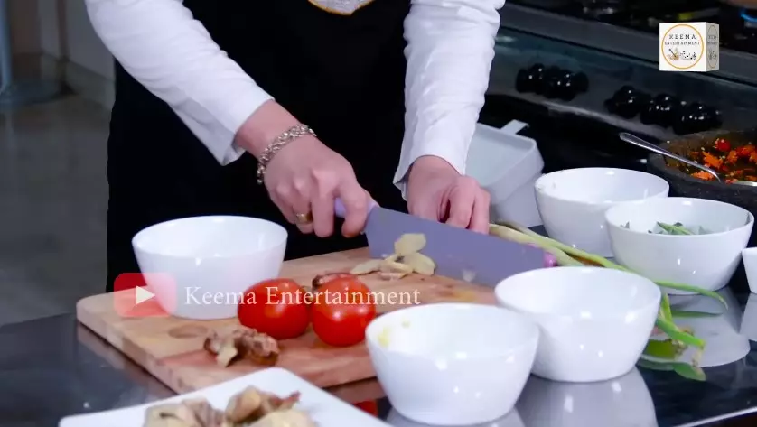 dapur Angelina Sondakh rapi © YouTube dapur Angelina Sondakh rapi © YouTube