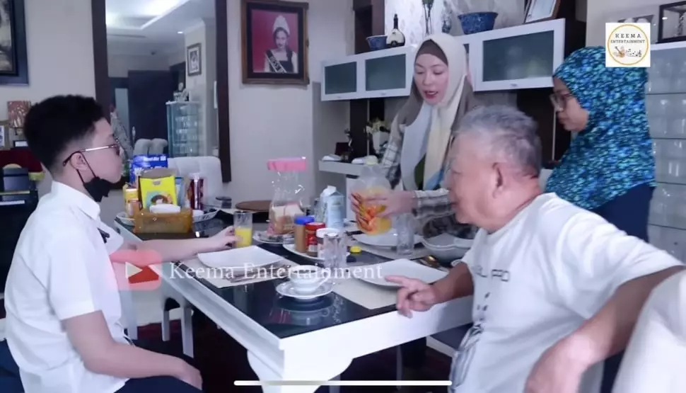 dapur Angelina Sondakh rapi © YouTube dapur Angelina Sondakh rapi © YouTube