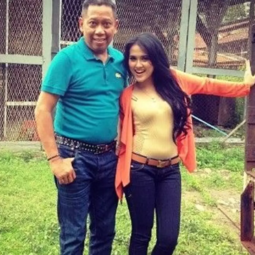 Lama menghilang, ini 11 potret terkini Meggy Diaz pedangdut cantik yang gagal jadi istri Tukul Arwana