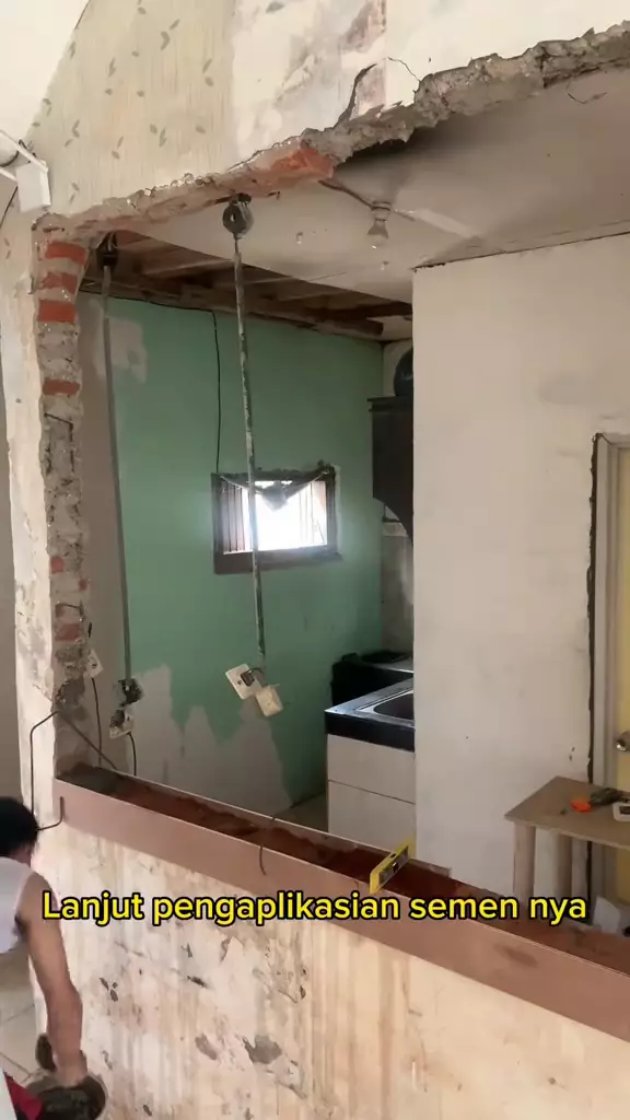 ubah dinding jadi mini bar © 2024 TikTok