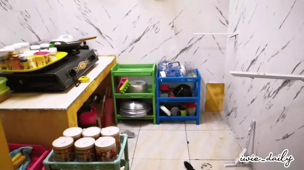 dapur buluk jadi bak marmer © 2024 YouTube
