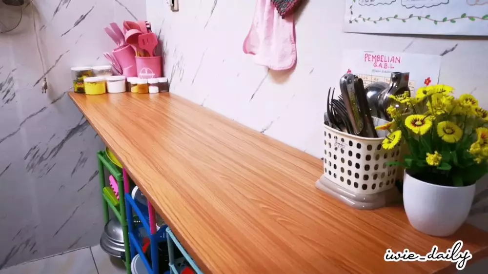 dapur buluk jadi bak marmer © 2024 YouTube