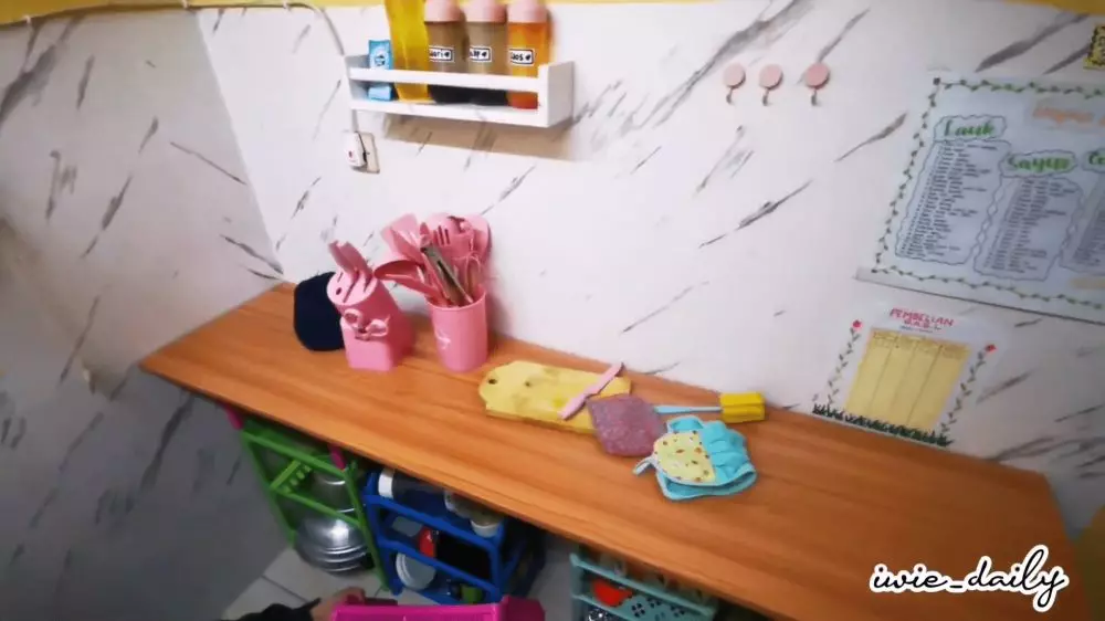 dapur buluk jadi bak marmer © 2024 YouTube