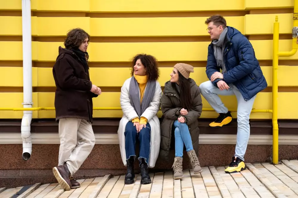 Pantun gombalan buat hubungan tanpa status © 2024 freepik.com