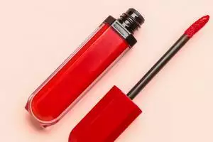 5 Rekomendasi lip tint viral di TikTok harga mulai Rp30 ribuan, bikin bibir jadi fresh