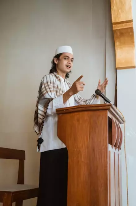 Tata cara berkhutbah sholat Idul Adha freepik.com