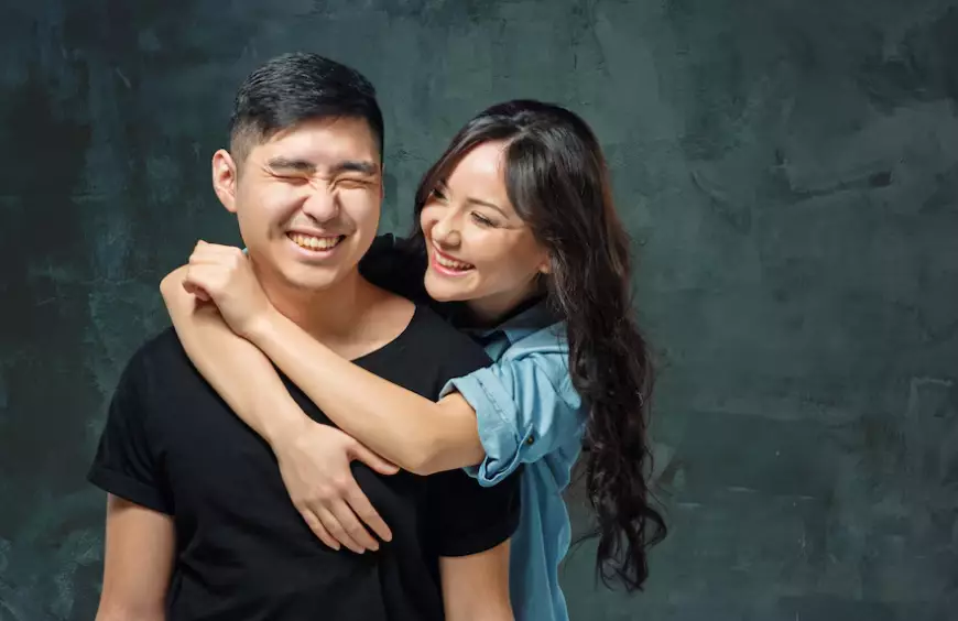  Pantun gombal romantis 2 baris freepik.com