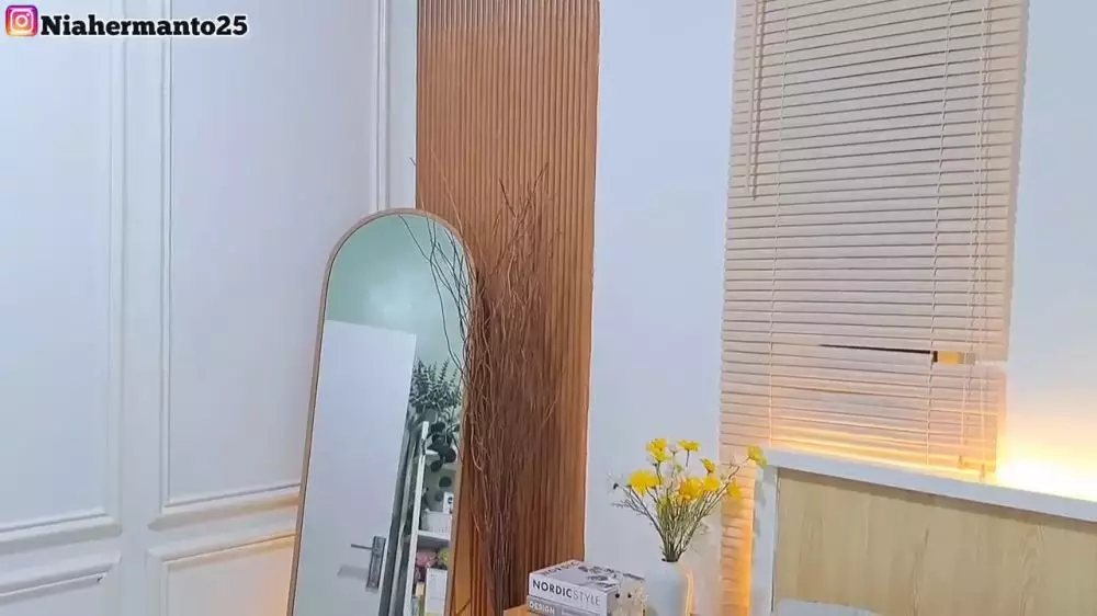 makeover kamar subsidi pakai wall moulding © 2024 YouTube
