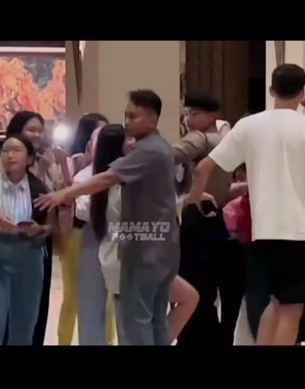 kelakuan fans fomo timnas © 2024 TikTok