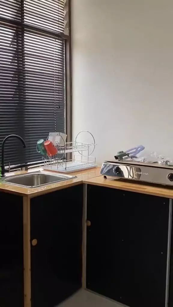 dapur kabinet dari papan © 2024 TikTok