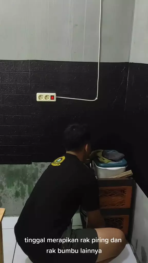 dapur di kontrakan 3 petak © 2024 TikTok