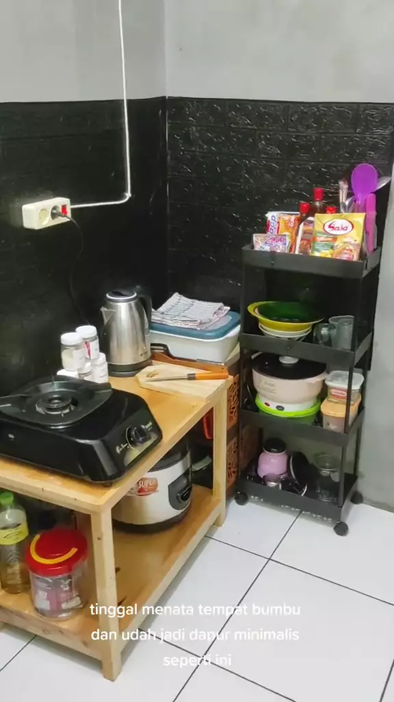 dapur di kontrakan 3 petak © 2024 TikTok
