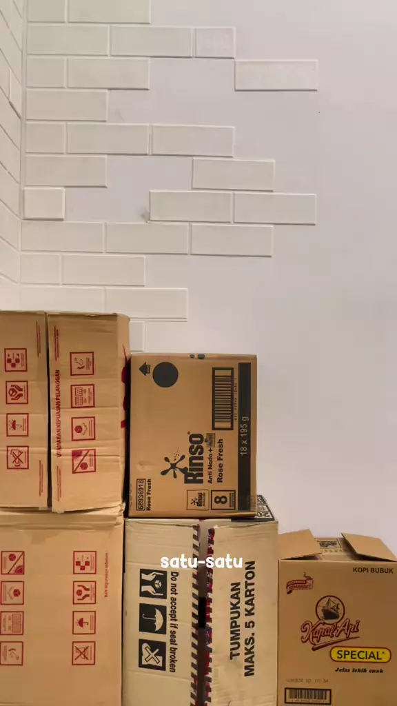 dekorasi kamar tidur pakai kardus  © 2024 TikTok