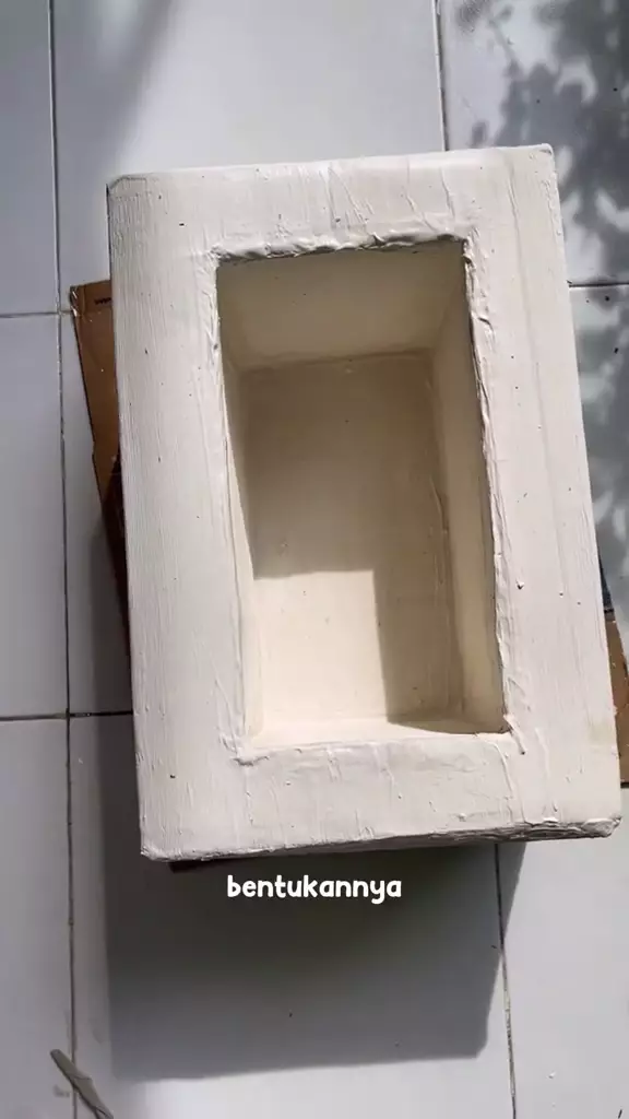 dekorasi kamar tidur pakai kardus  © 2024 TikTok