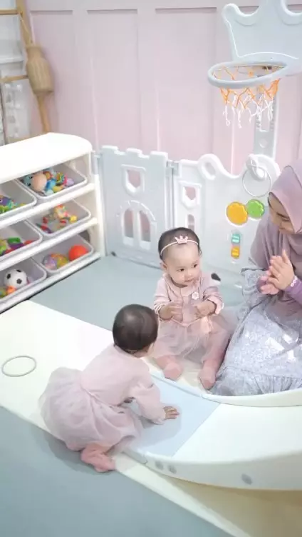 kamar bermain anak kembar Anisa Rahma © Instagram
