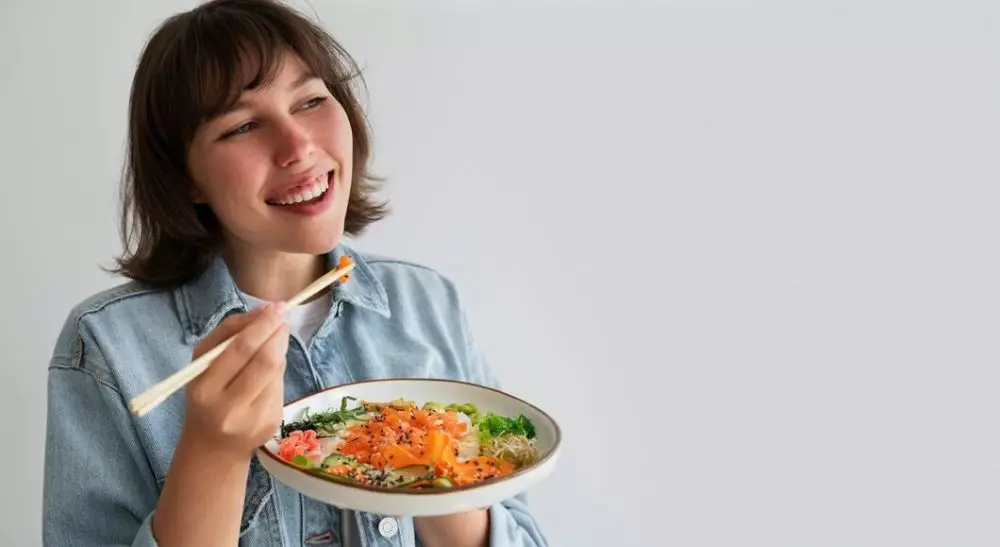 makanan yang perlu dihindari penderita tukak lambung © 2024 freepik.com