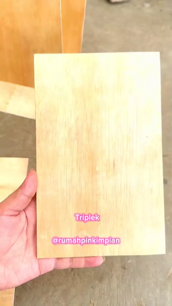 rak mi instan dari bahan bekas © 2024 TikTok