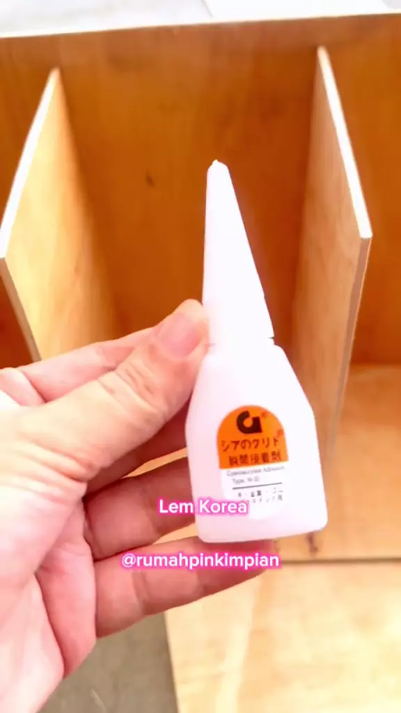 rak mi instan dari bahan bekas © 2024 TikTok