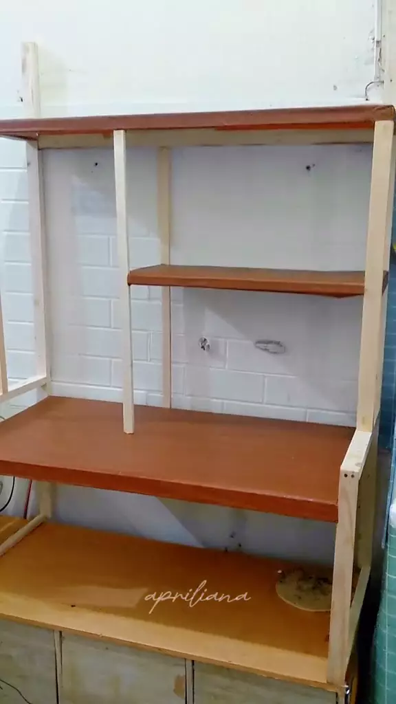 rak dapur dari lemari bekas © 2024 TikTok rak dapur dari lemari bekas © 2024 TikTok