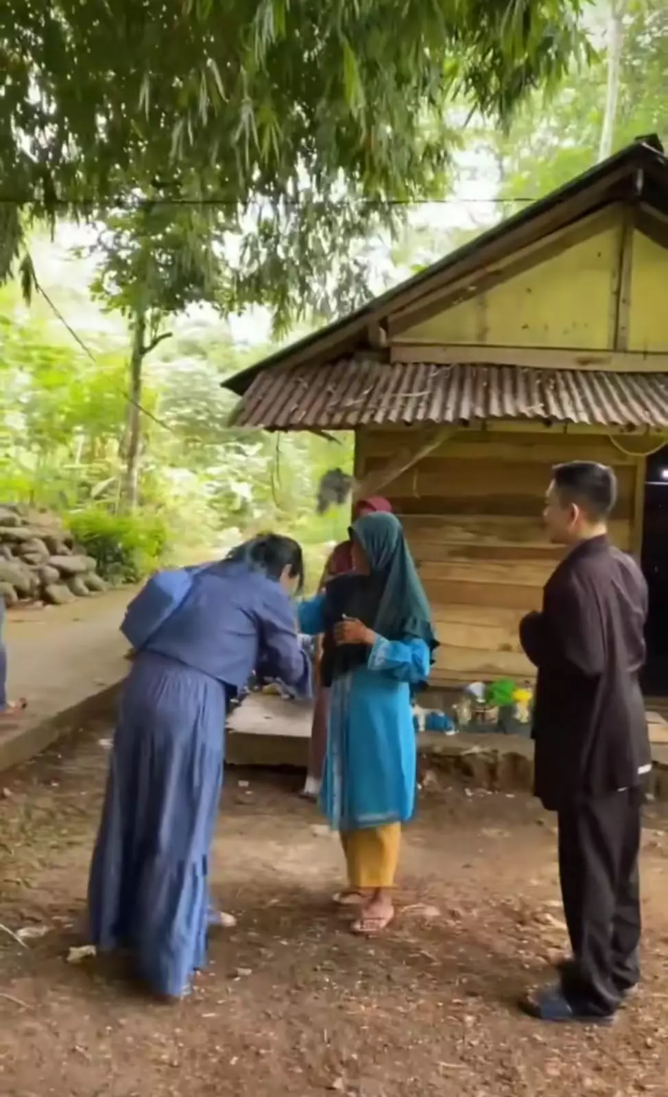 momen Mak Sombret bertemu dengan Vita © TikTok