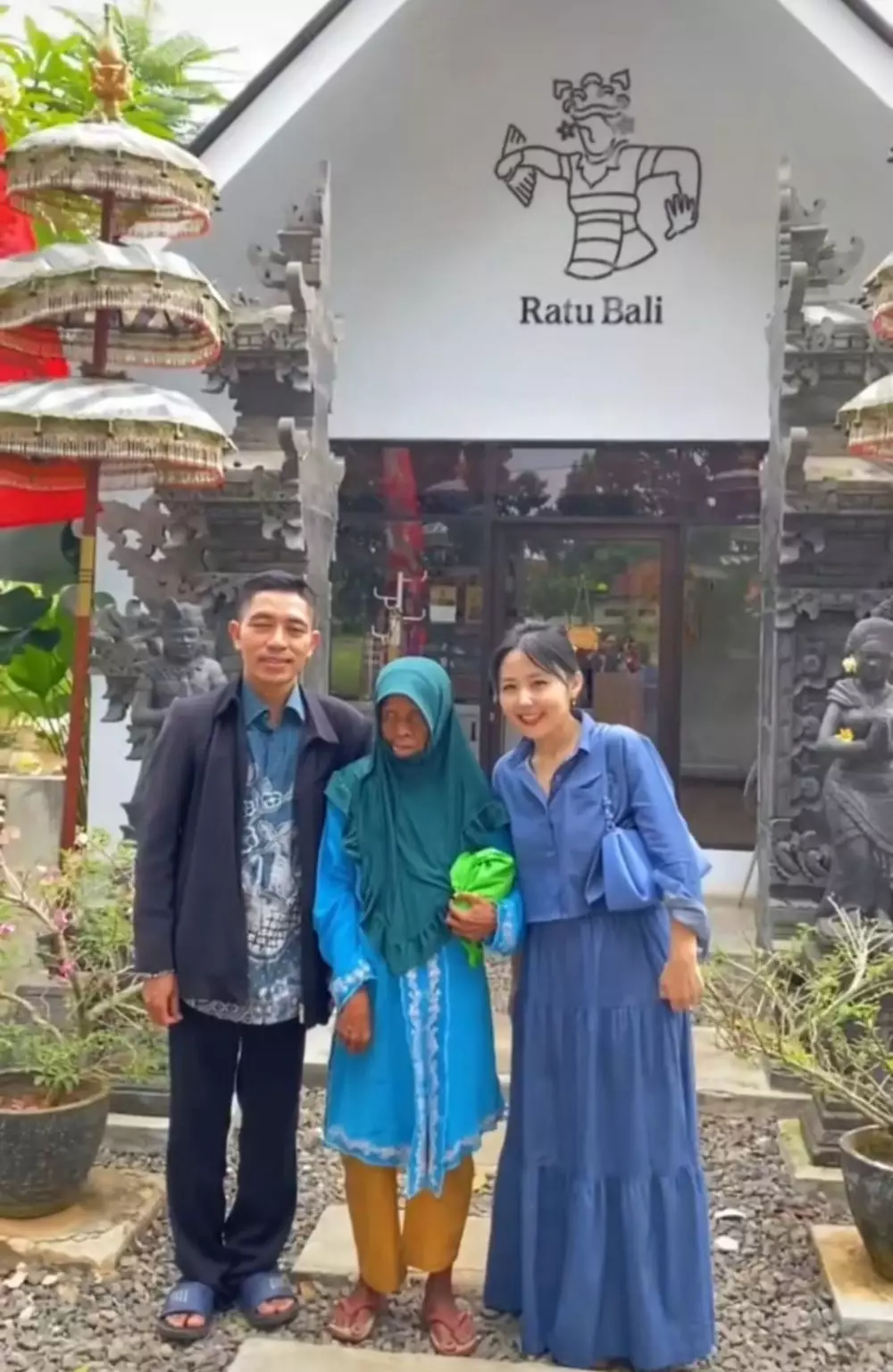 momen Mak Sombret bertemu dengan Vita © TikTok