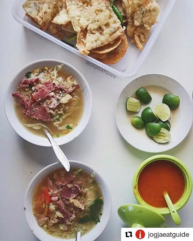 8 soto legandaris di Jogja yang tak sepi pengunjung dari berbagai sumber