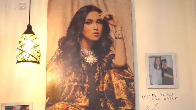 detail warung makan ayah ayu ting ting © YouTube