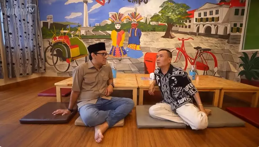 detail warung makan ayah ayu ting ting © YouTube