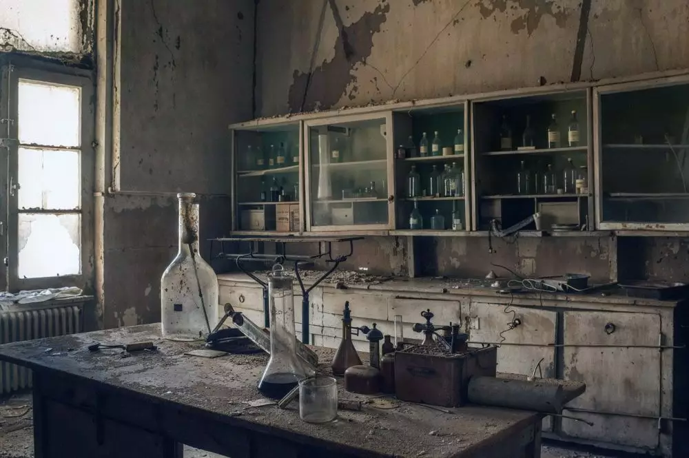 kesalahan memakai kontak lensa © 2024 brilio.net