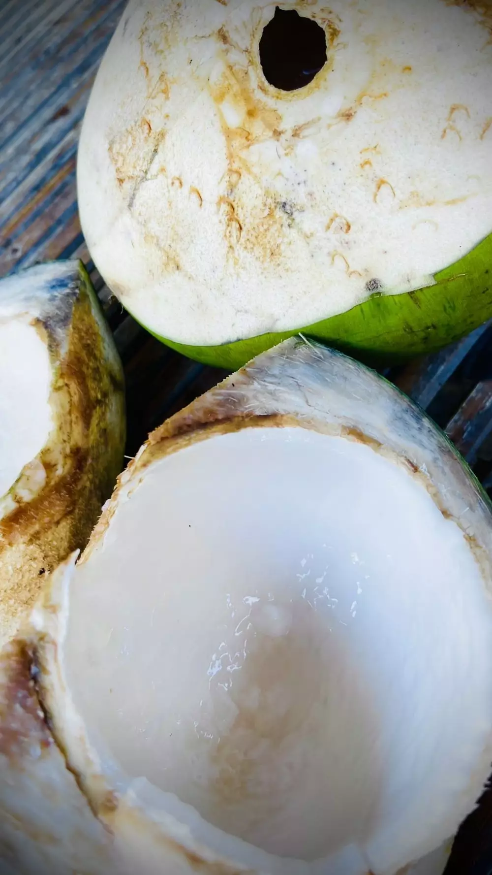 Manfaat kelapa muda untuk kesehatan © berbagai sumber