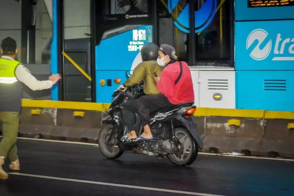kesaksian fotografer penjambretan cfd © Instagram