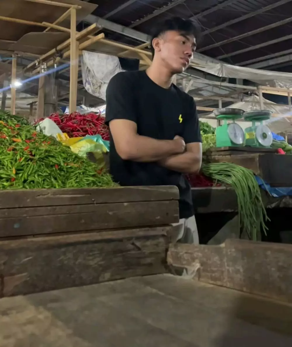 susah cari kerja jadi kang sayur © TikTok susah cari kerja jadi kang sayur © TikTok