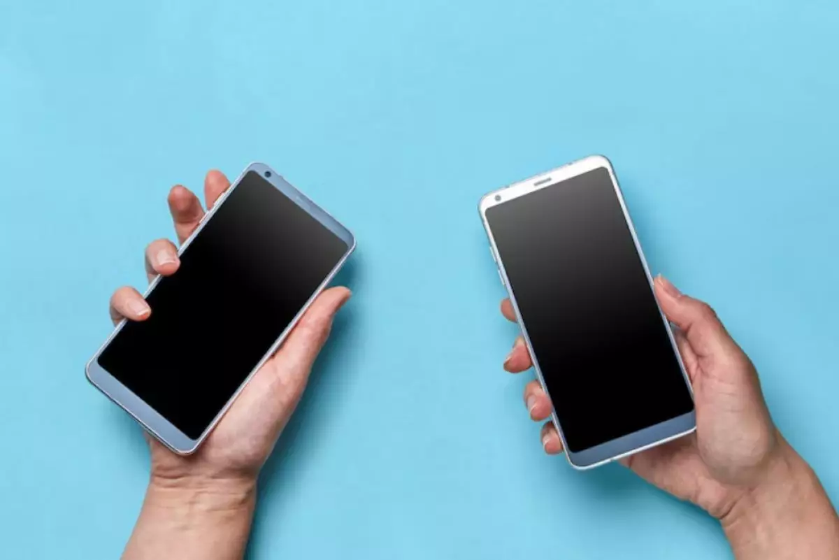 Bosan menggunakan perangkat Android dan ingin beralih ke iPhone? Begini cara mentransfer datanya