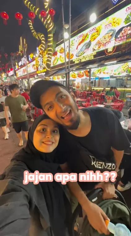 Vebby Palwinta liburan ke Malaysia © Instagram