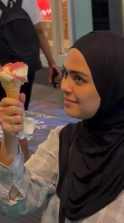 Vebby Palwinta liburan ke Malaysia © Instagram