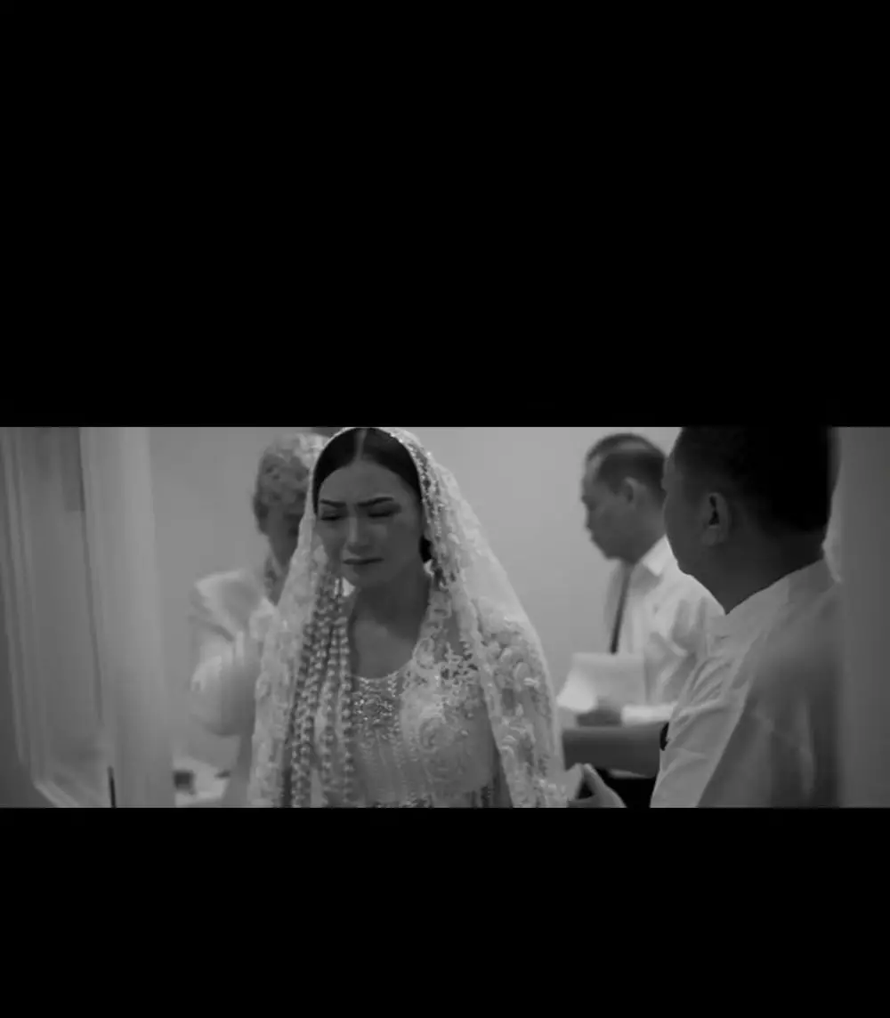 wanita menikah di hadapan sang ayah yang tak sadarkan diri di RS © Instagram