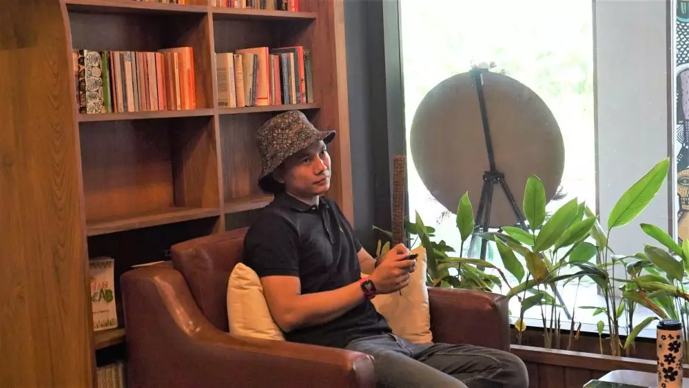 Kisah pria lulusan SMA sukses bangun bisnis penerbitan, raup keuntungan miliar per bulan © 2024 brilio.net