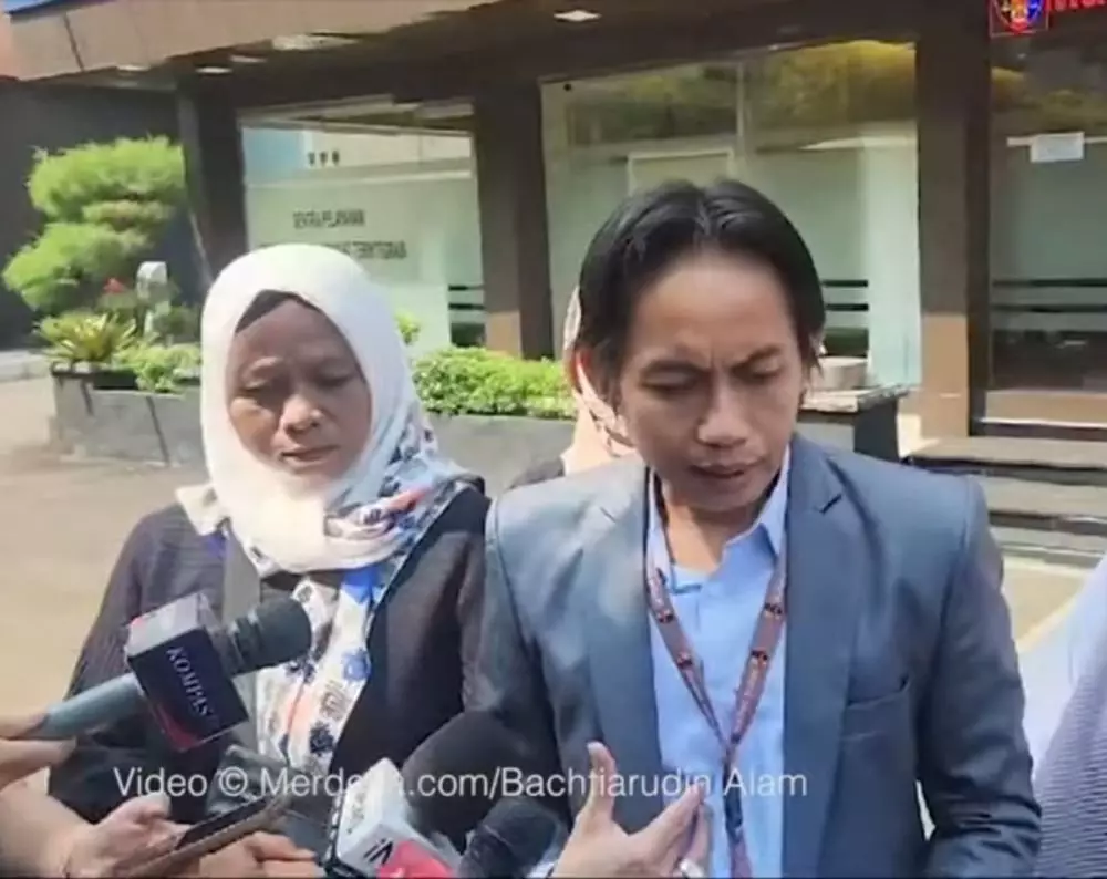 laporkan polda jabar ke propam berbagai sumber