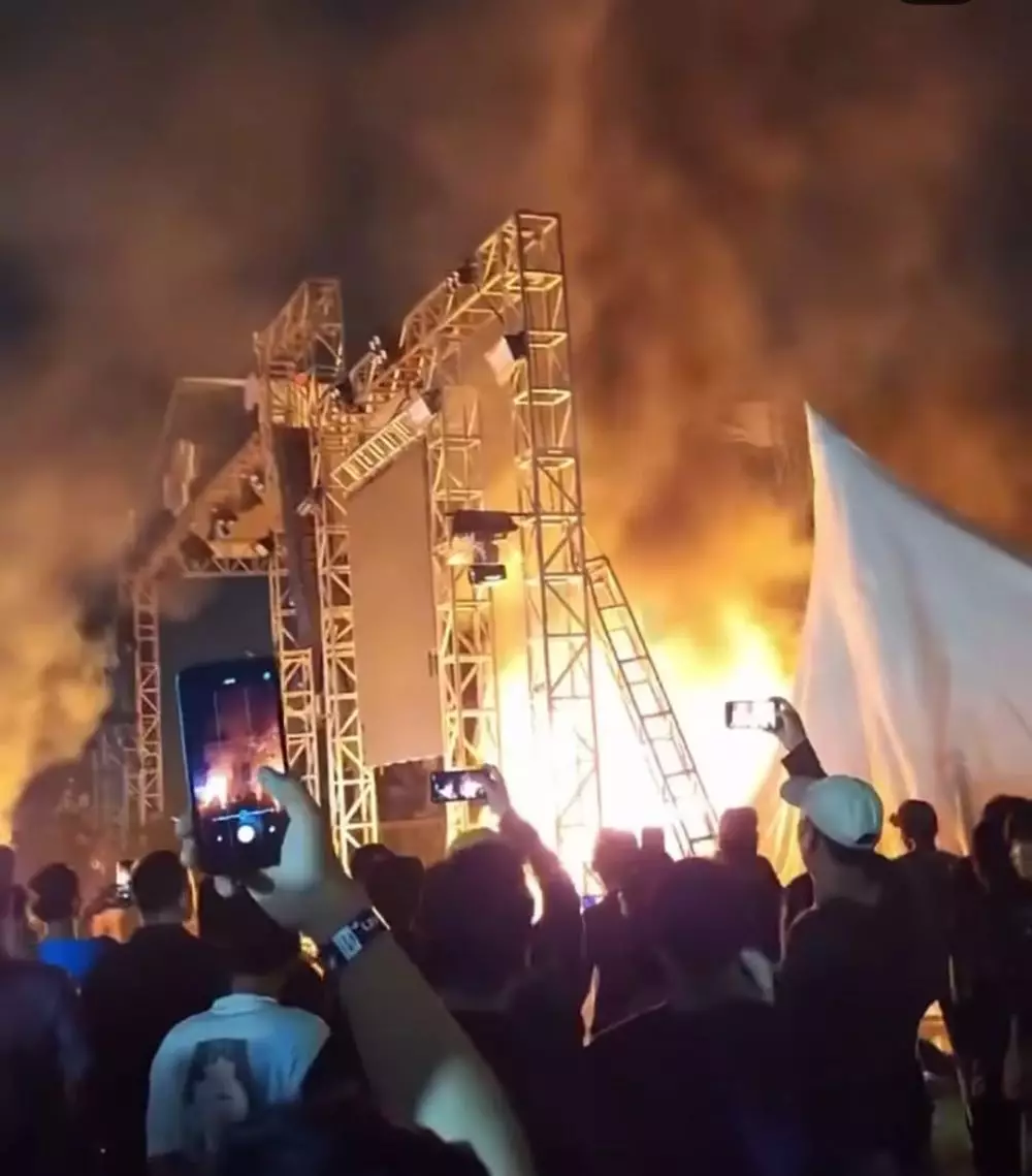 pembakaran panggung konser di tangerang berbagai sumber pembakaran panggung konser di tangerang berbagai sumber
