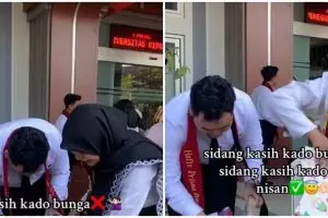 Momen mahasiswa diberi kado tak terduga usai sidang skripsi ini tuai pro kontra, biar ingat akhirat
