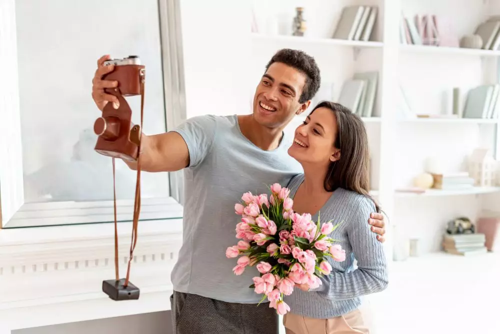 Kata-kata romantis panjang buat pacar © 2024 freepik.com Kata-kata romantis panjang buat pacar © 2024 freepik.com