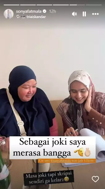 Sonya Fatmala lulus sidang skripsi © Instagram