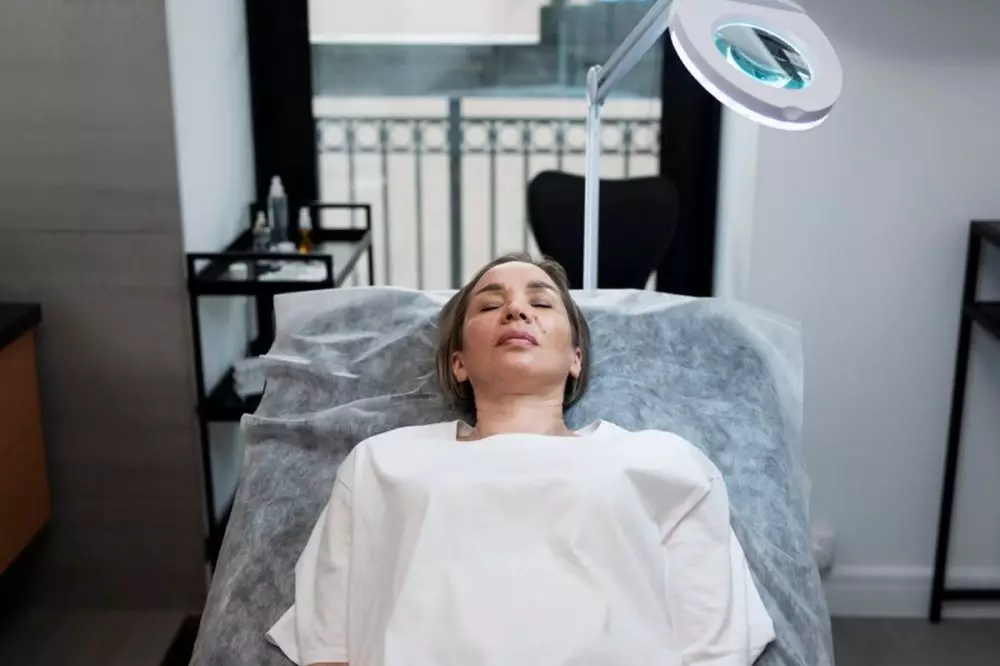 Cara mengobati vitiligo dengan bahan alami dan bantuan medis © 2024 freepik.com Cara mengobati vitiligo dengan bahan alami dan bantuan medis © 2024 freepik.com