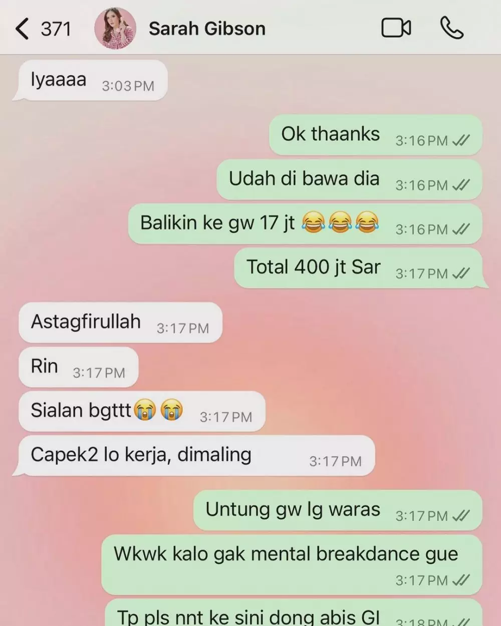 awkarin ditipu admin kepercayaannya © instagram awkarin ditipu admin kepercayaannya © instagram