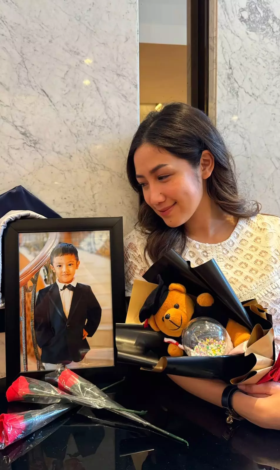 tamara tyasmara datang wisuda dante © Instagram