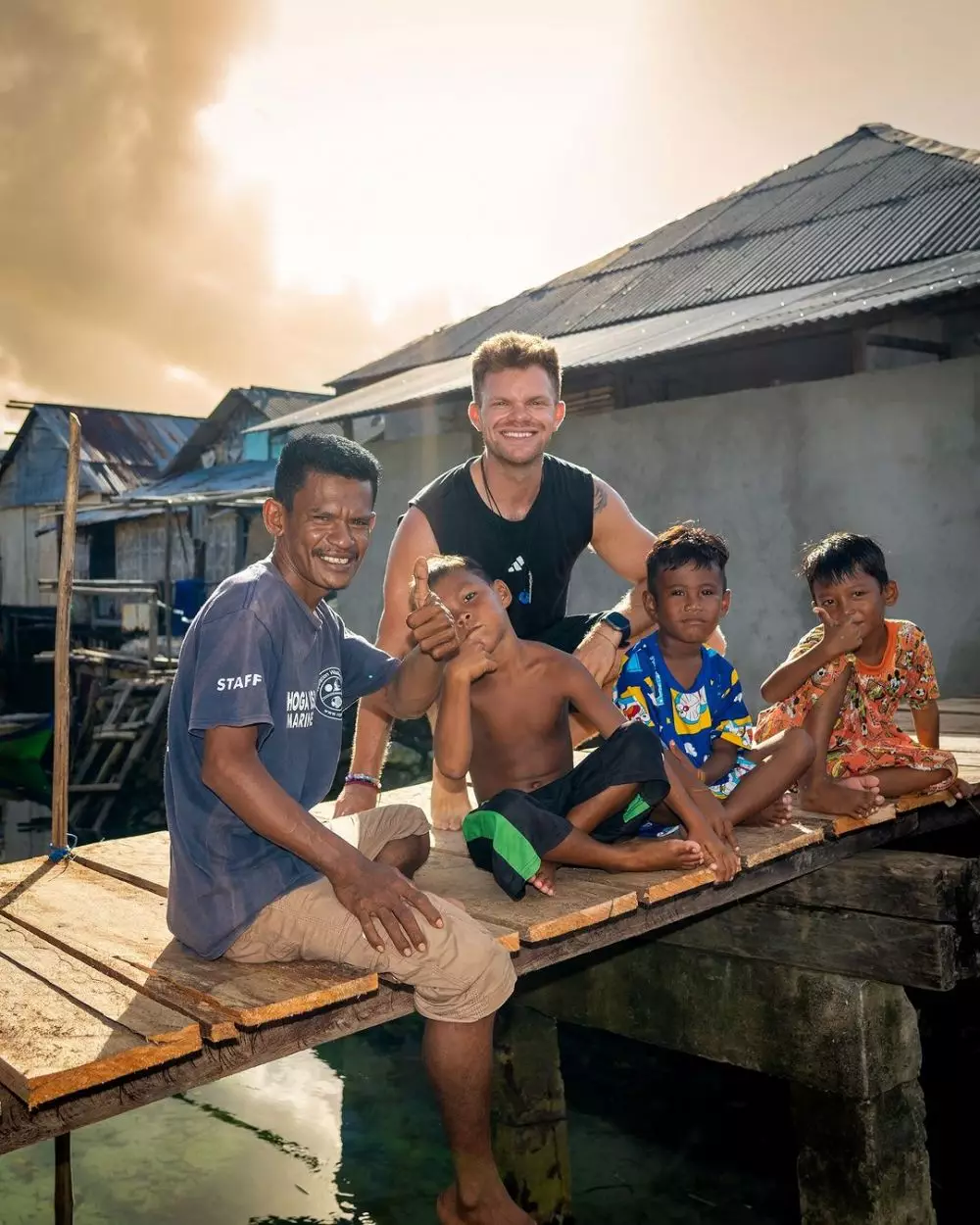 tanggapan kepala desa bule denmark berbagai sumber