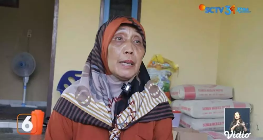 Mantan bupati kunjungi Guru TK © 2024 berbagai sumber