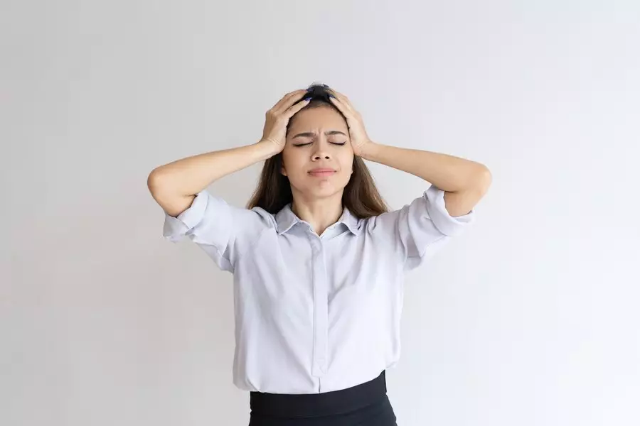 Kebiasaan yang bisa memicu sakit kepala © 2024 freepik.com