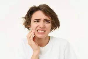 Daun penyedap masakan ini bisa hilangkan bau mulut dan sakit gigi, ini cara mengolahnya