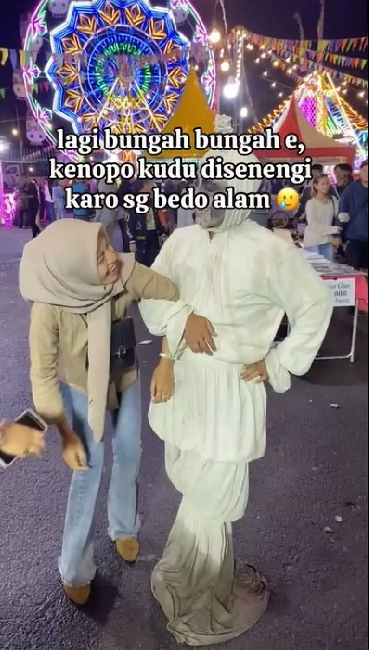 Momen kocak cewek PDKT sama pocong TikTok Momen kocak cewek PDKT sama pocong TikTok